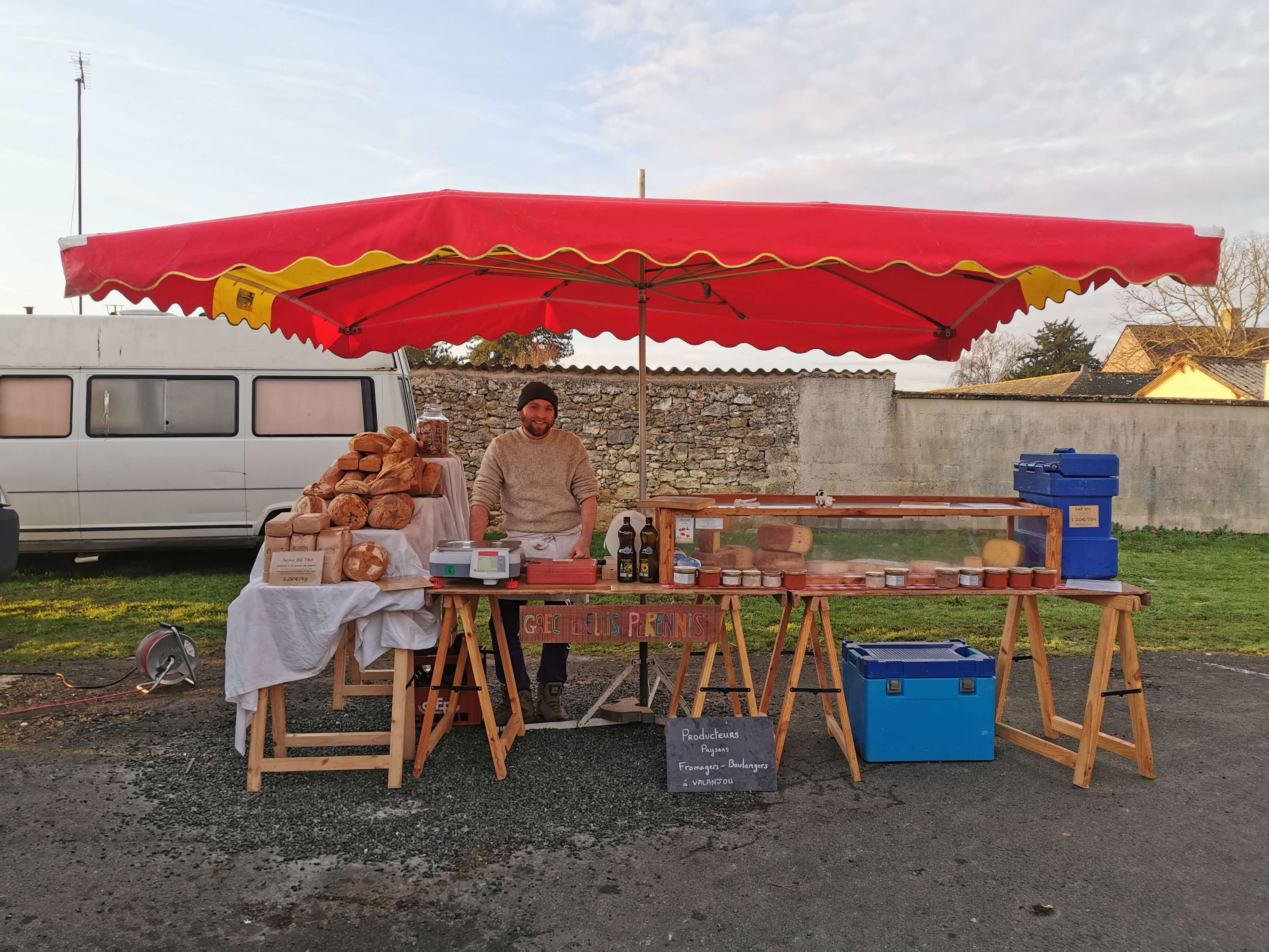 Méric au marché de Martigné-Briand du samedi matin